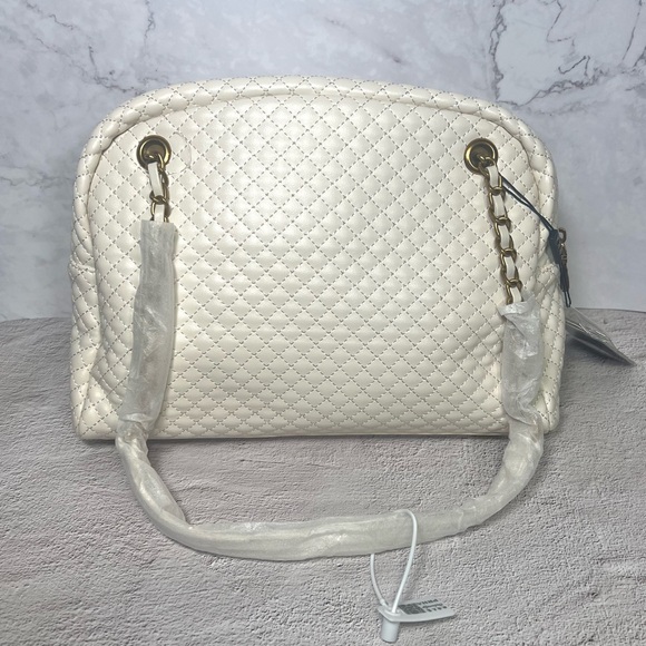 PRHA Quilted Handbag with Gorgeous Hardware - Picture 5 of 11